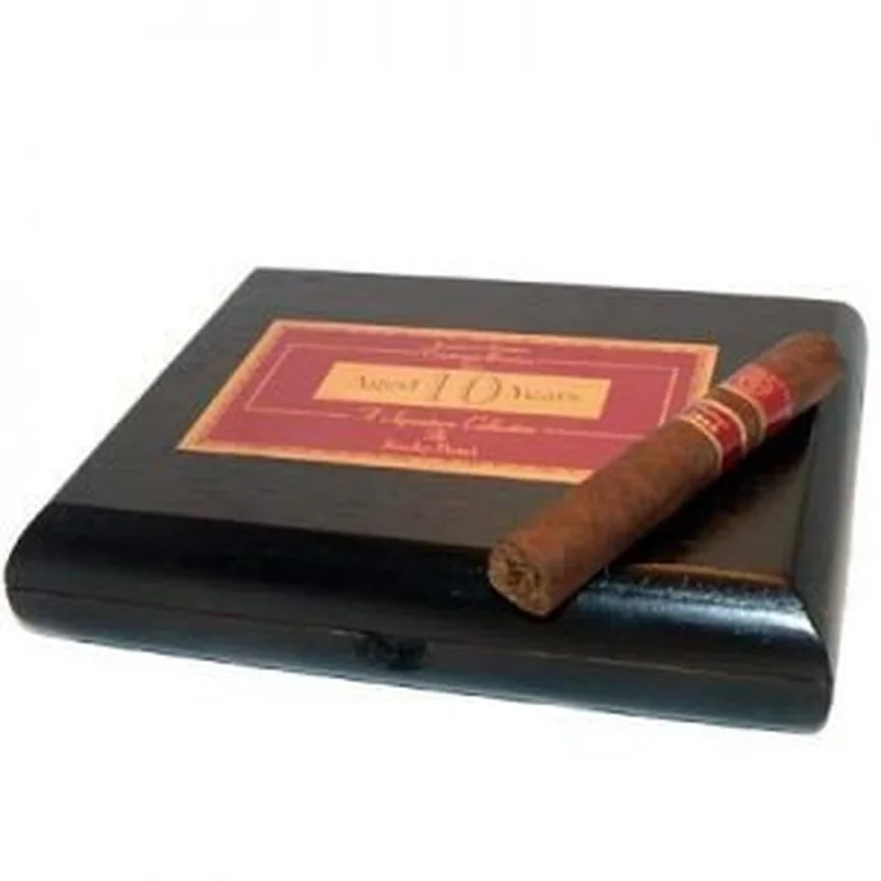 Rocky Patel - Aged 10 Years 1992 - Robusto 10 Cigars